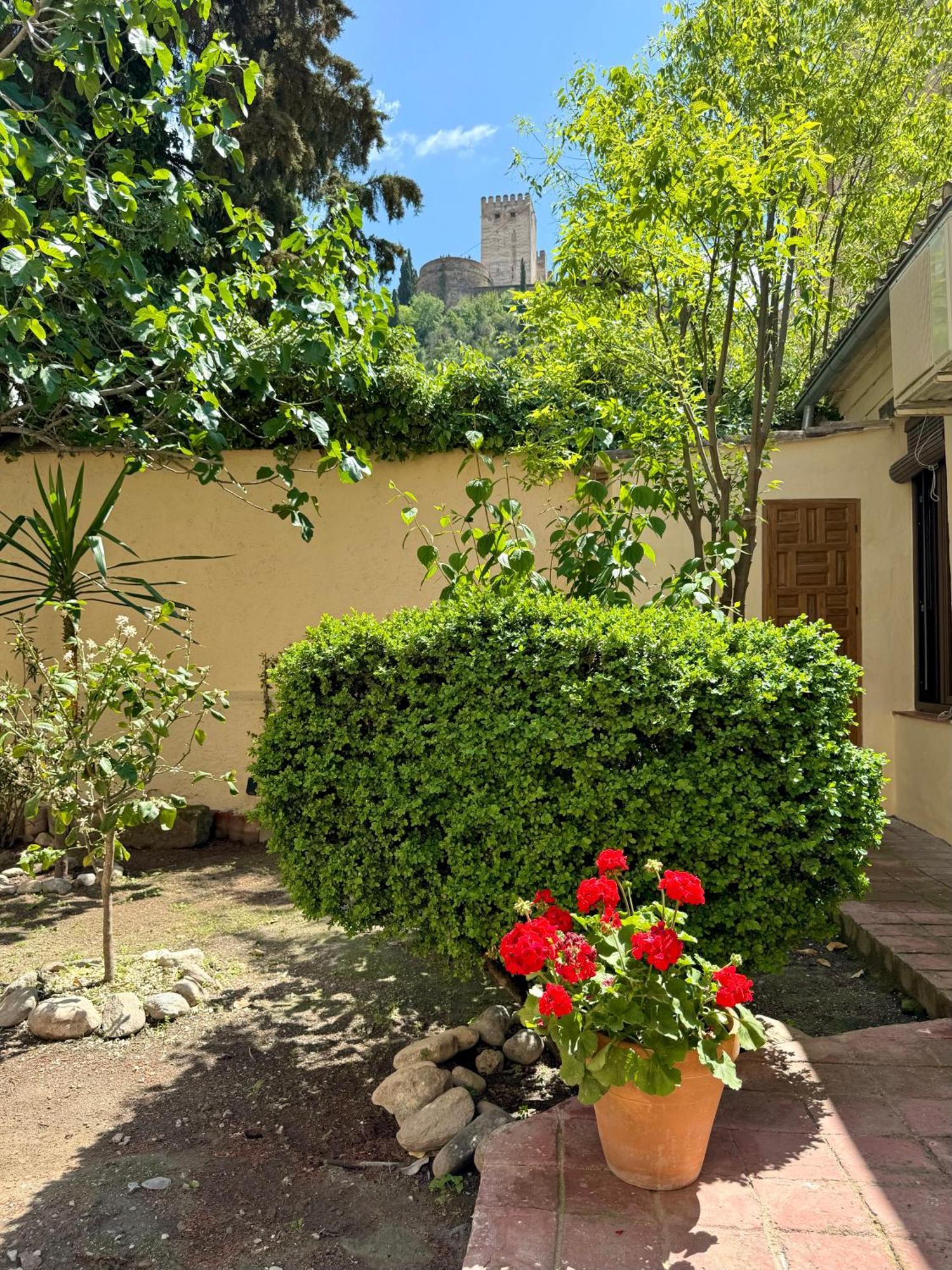 Casa Junto A La Alhambra Con Vistas Y Jardin Privado Appartement Granada Buitenkant foto